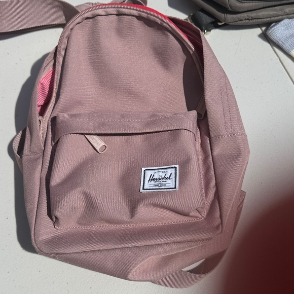Herschel Supply Company Dusty Pink Backpack - Picture 1 of 2